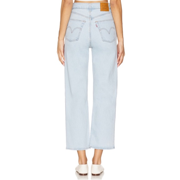 Levi’s Ribcage Straight Jean - Picture 2 of 7